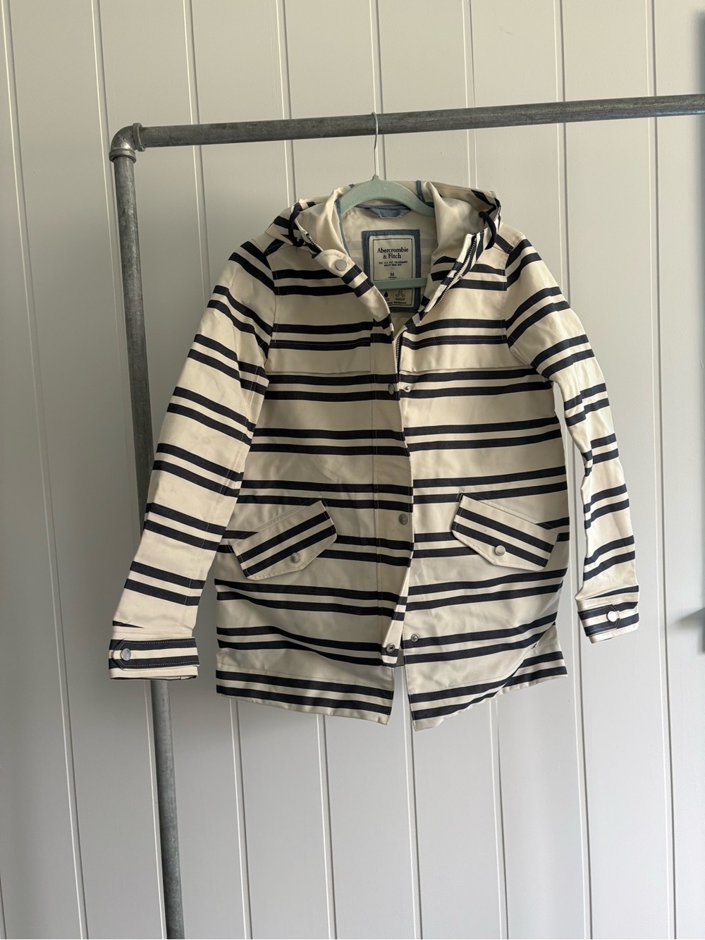 Abercrombie & Fitch Hooded Striped Raincoat - Cream & Black